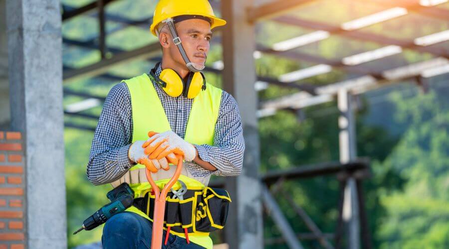 Expert Emergency Roof Repairs services in Ludlow, MO